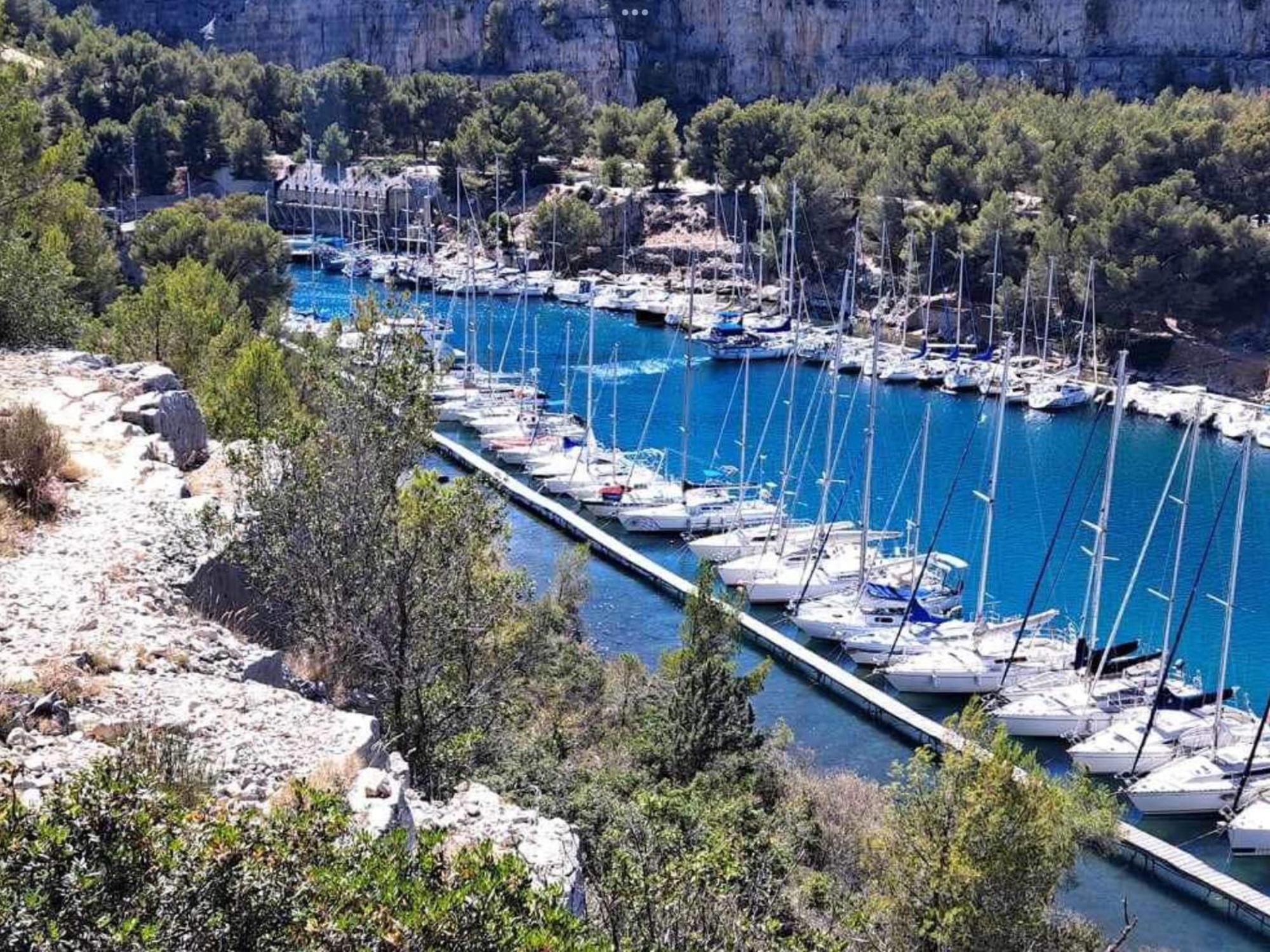 Le Perchoir De Cassis Cocoon Apartment Exterior photo